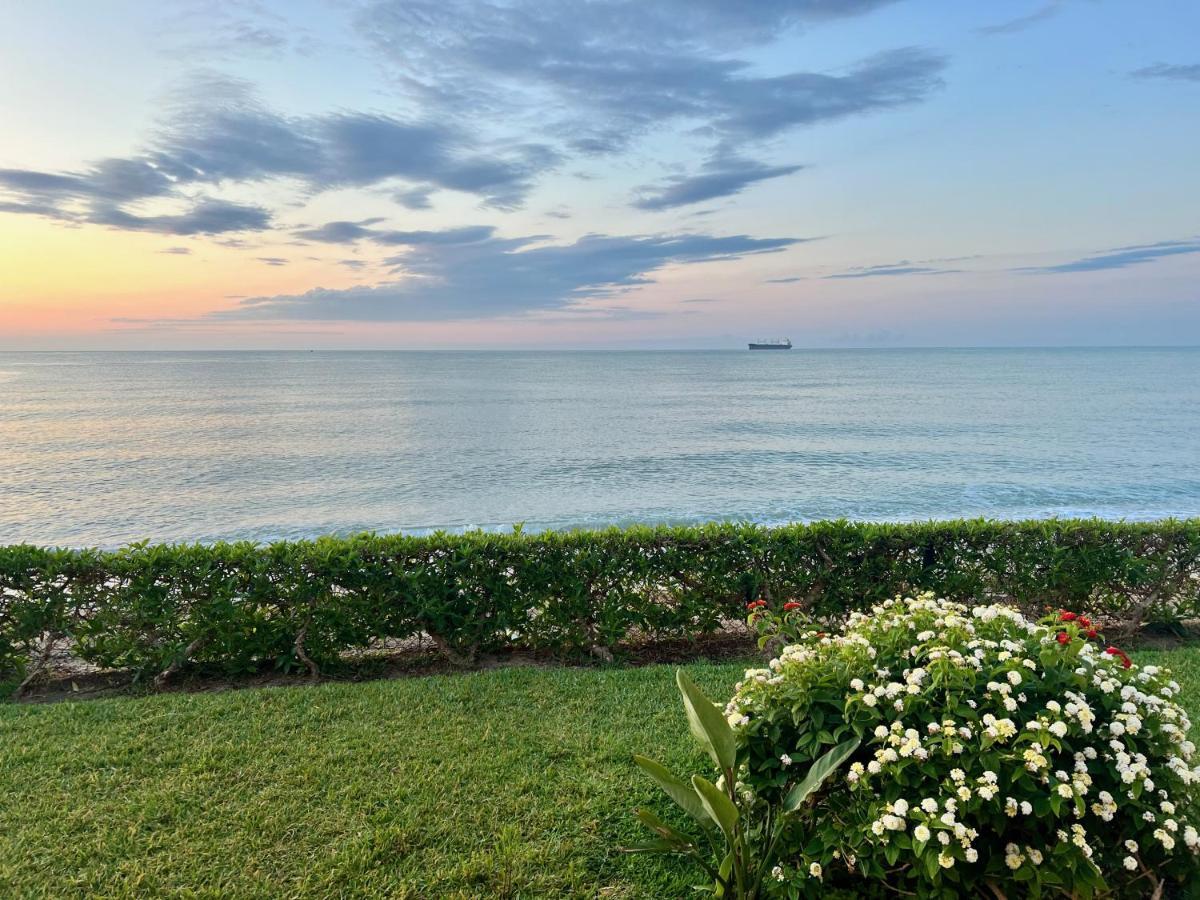 Xposure Beach Apartment Вера Екстериор снимка